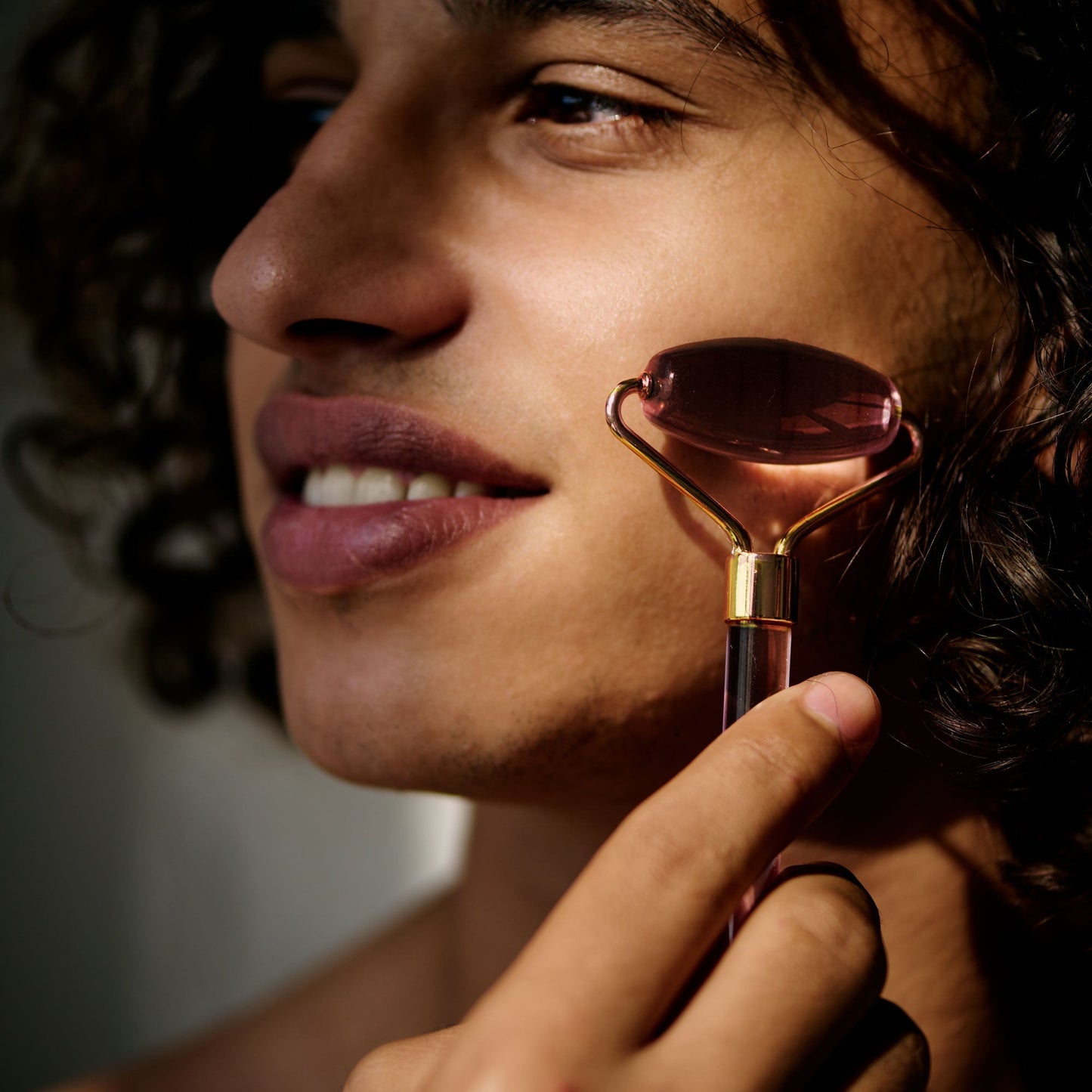 DB342 Dr Botanicals Tiger Eye Harmony & Balancing Facial Roller Gold Metal Handle