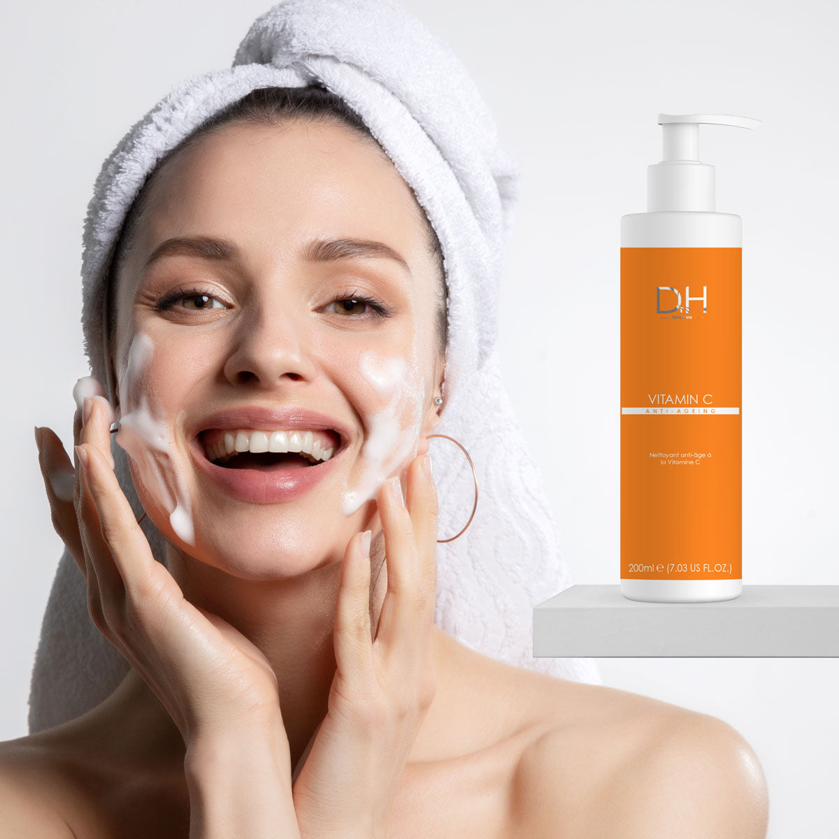 DRH119 Dr H Vitamin C Anti-Ageing Cleanser 200ml