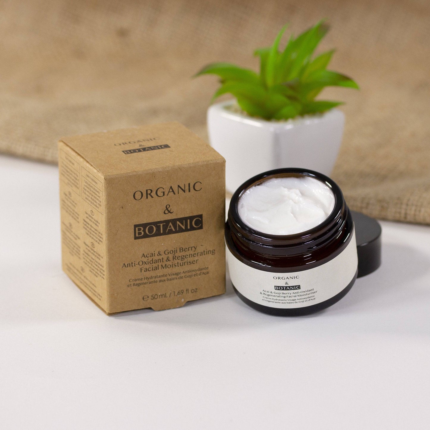 Organic & Botanic Acai & Goji Berry Moisturizer 50ml